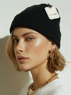 NWT - San Diego Hat Co - Black Women’s Beanie - Hat Clips to secure hat